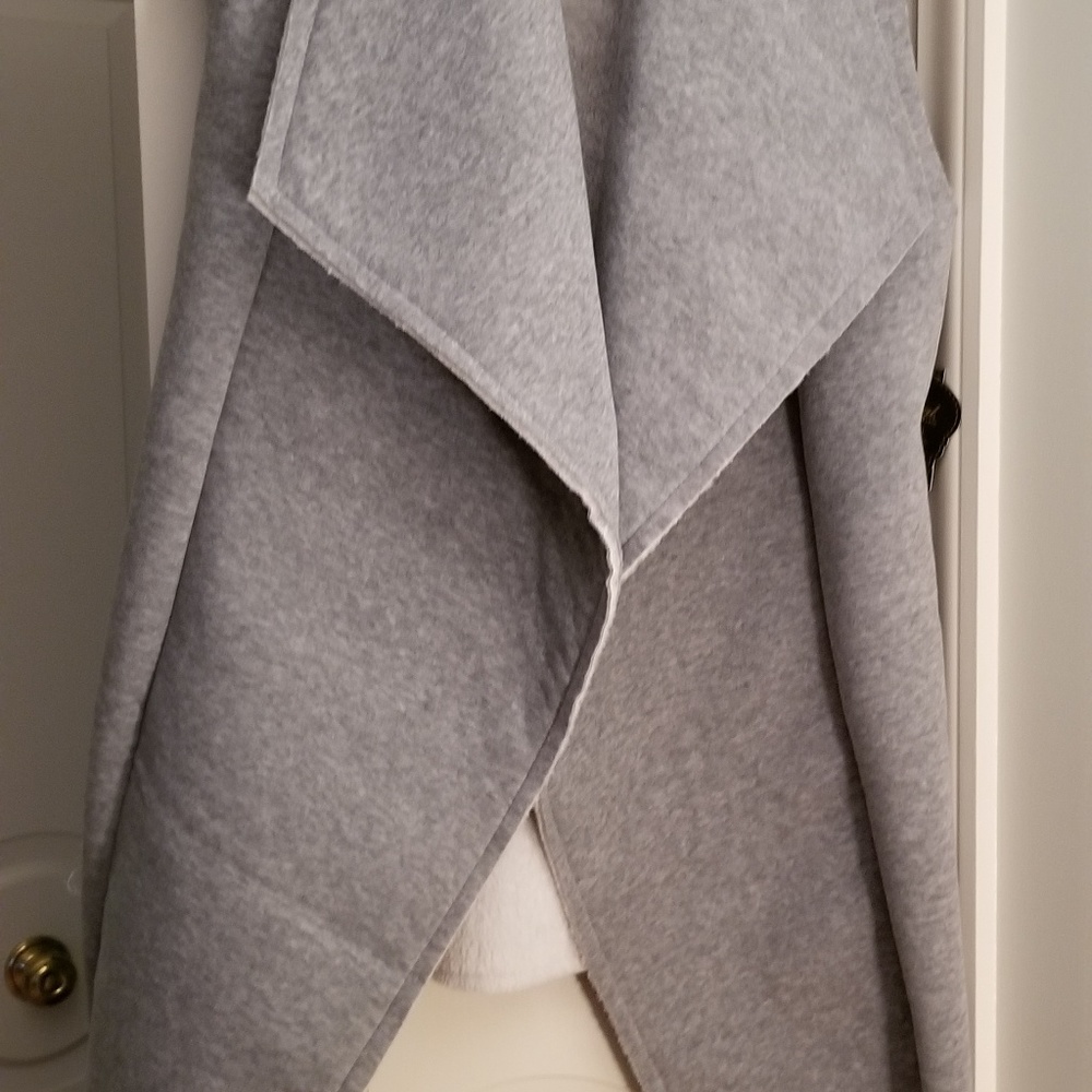 Vest.... bluish/grey